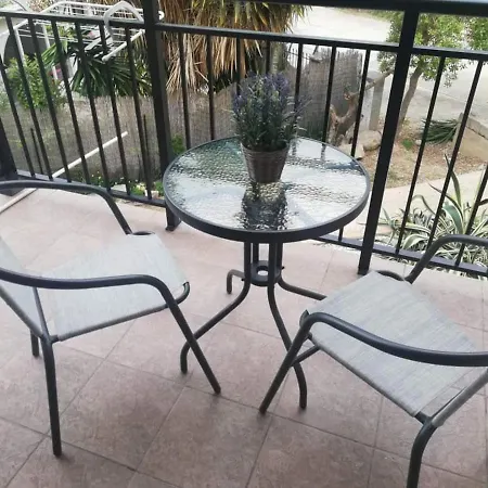Apartamento Cozy 1 Bedroom Close To The