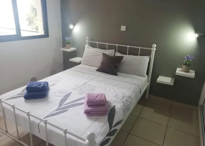 Cozy 1 Bedroom Close To The Lägenhet Paphos