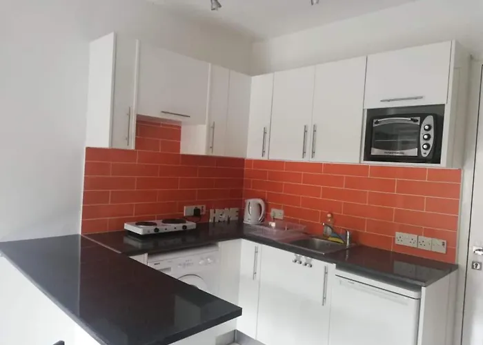 Cozy 1 Bedroom Close To The * Paphos